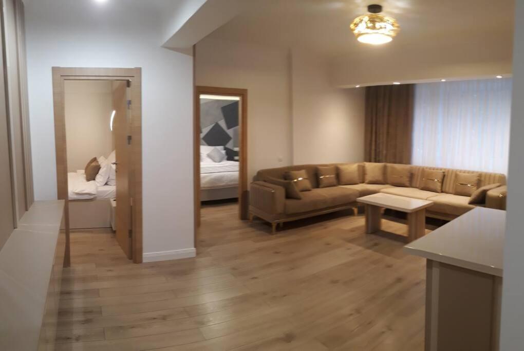 Elegant Suite - Titan Park Bucureşti Exterior foto