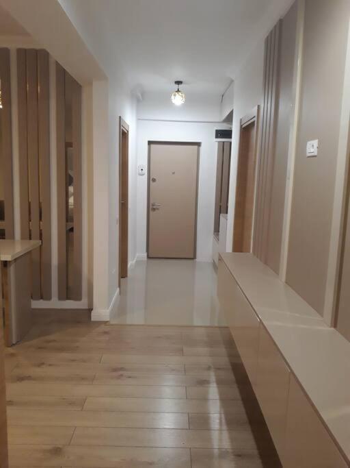 Elegant Suite - Titan Park Bucureşti Exterior foto