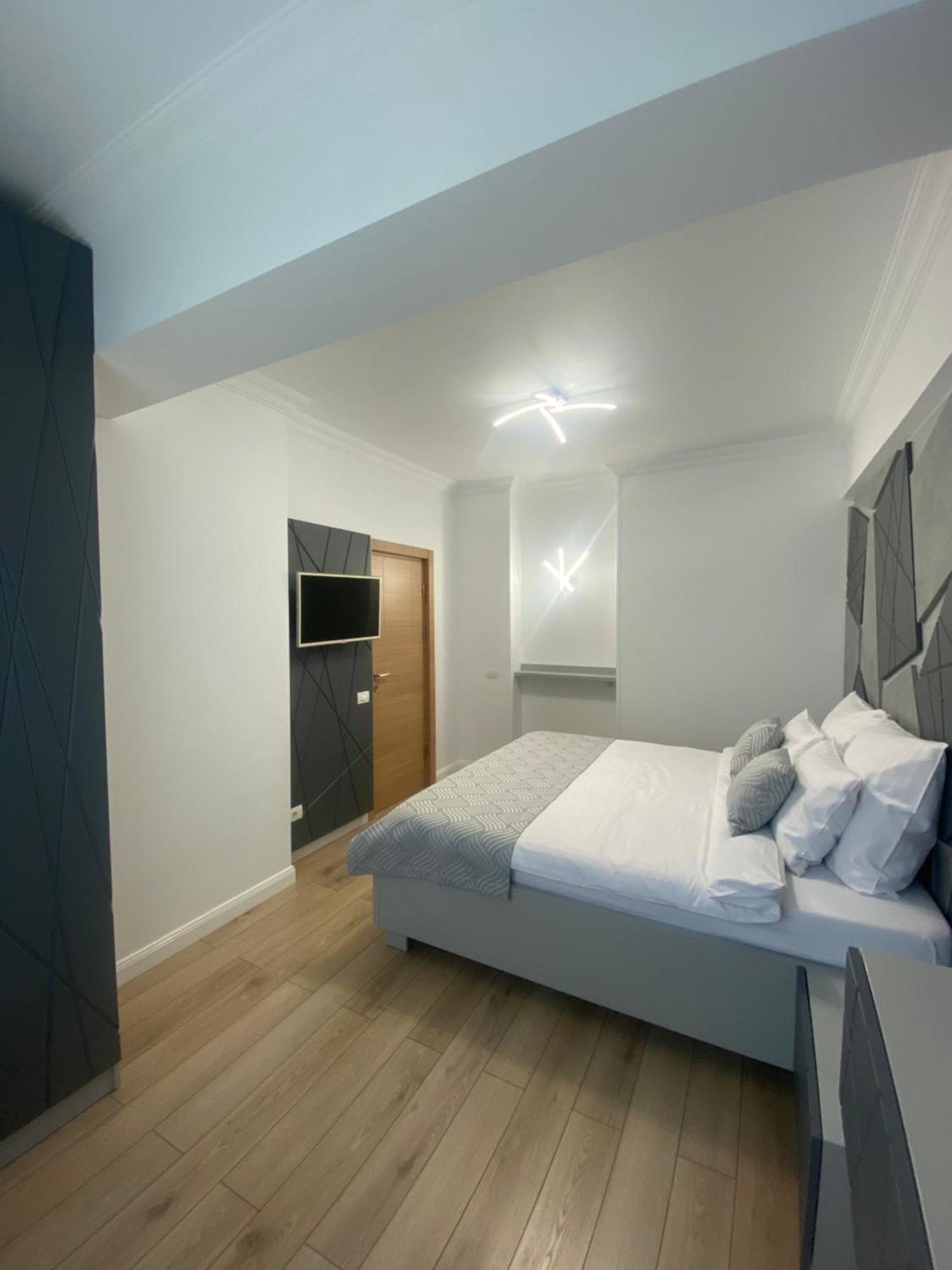 Elegant Suite - Titan Park Bucureşti Exterior foto